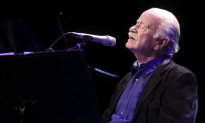 Muere el mítico cantante italiano Gino Paoli, autor de ‘Sapore di sale’, a los 91 años